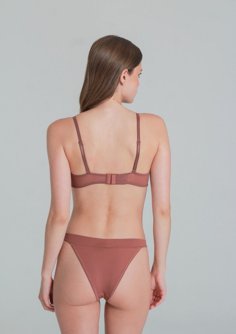 Sostén V-Grace con varilla y tul – Transparencia sutil y soporte seguro